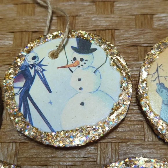 Nightmare before Christmas ornament set - Picture 3 of 7